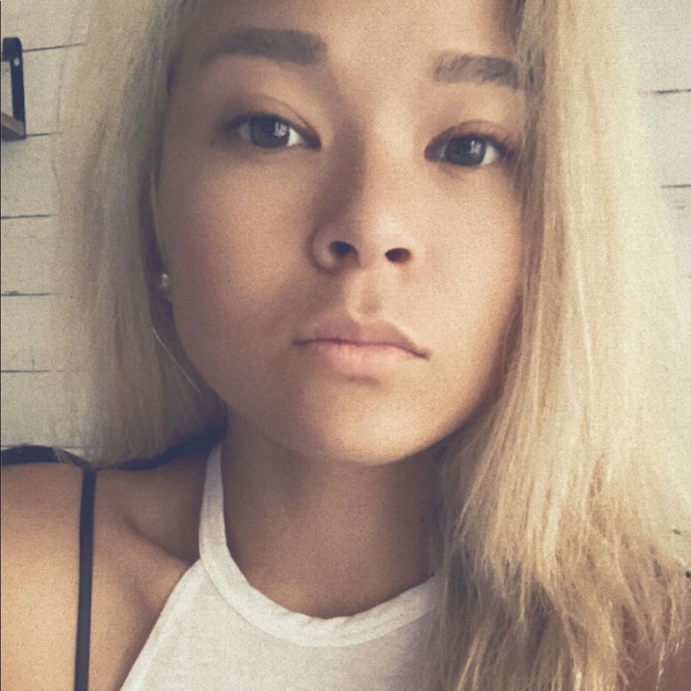 Meet your Posher, Victoria